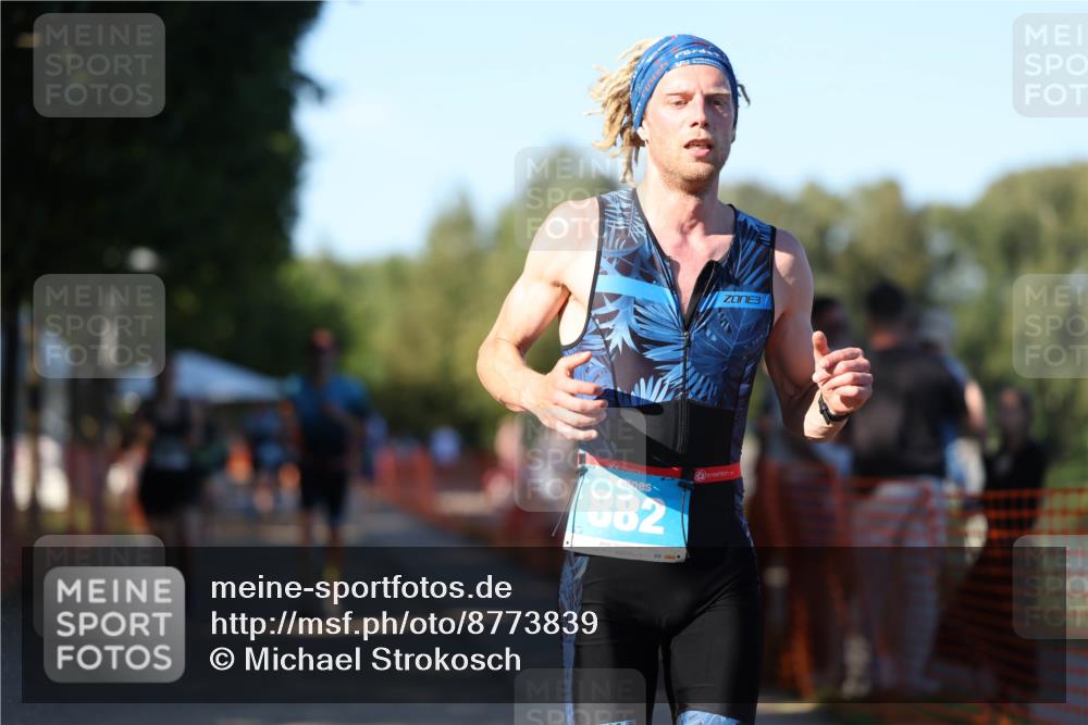 07.09.2025 - 19. Norderstedt Triathlon Michael Strokosch http://msf.ph/oto/8773839 07.09.2025 16:38:33 Laufen 882, 952, 1070, 1446, 1625 meine-sportfotos.de