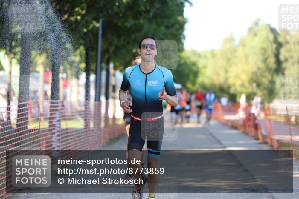 07.09.2025 - 19. Norderstedt Triathlon Michael Strokosch http://msf.ph/oto/8773859 07.09.2025 16:38:37 Laufen 883, 952, 1044, 1625 meine-sportfotos.de