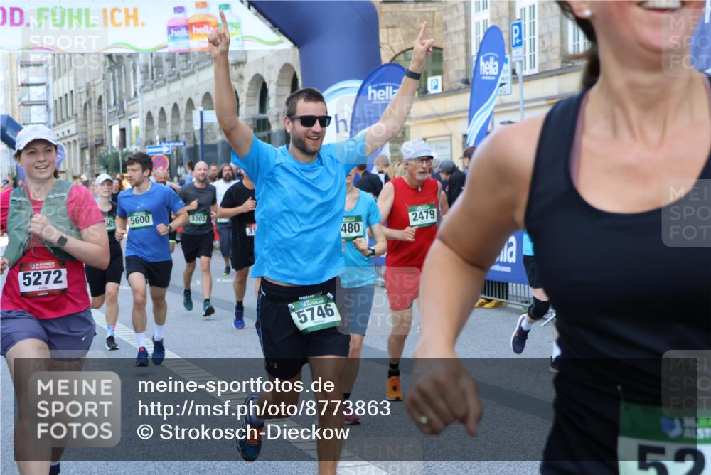 07.09.2025 - BARMER Alsterlauf Strokosch-Dieckow http://msf.ph/oto/8773863 07.09.2025 10:09:01 Ziel 2793, 3007, 3254, 3318, 3340, 3341, 3342, 3603, 3674, 3825, 4296, 4311, 4377, 4421, 4435, 5131, 5188, 5263, 5821, 8289, 8365 meine-sportfotos.de
