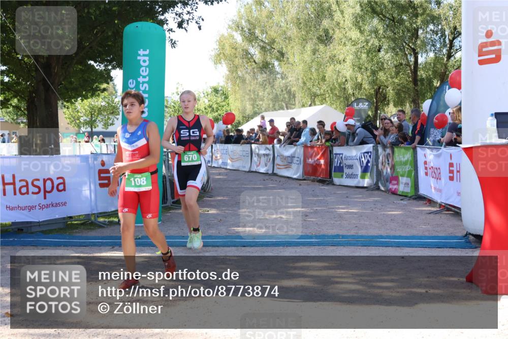 07.09.2025 - 19. Norderstedt Triathlon Zöllner http://msf.ph/oto/8773874 07.09.2025 10:58:17 Ziel 108, 115, 670 meine-sportfotos.de