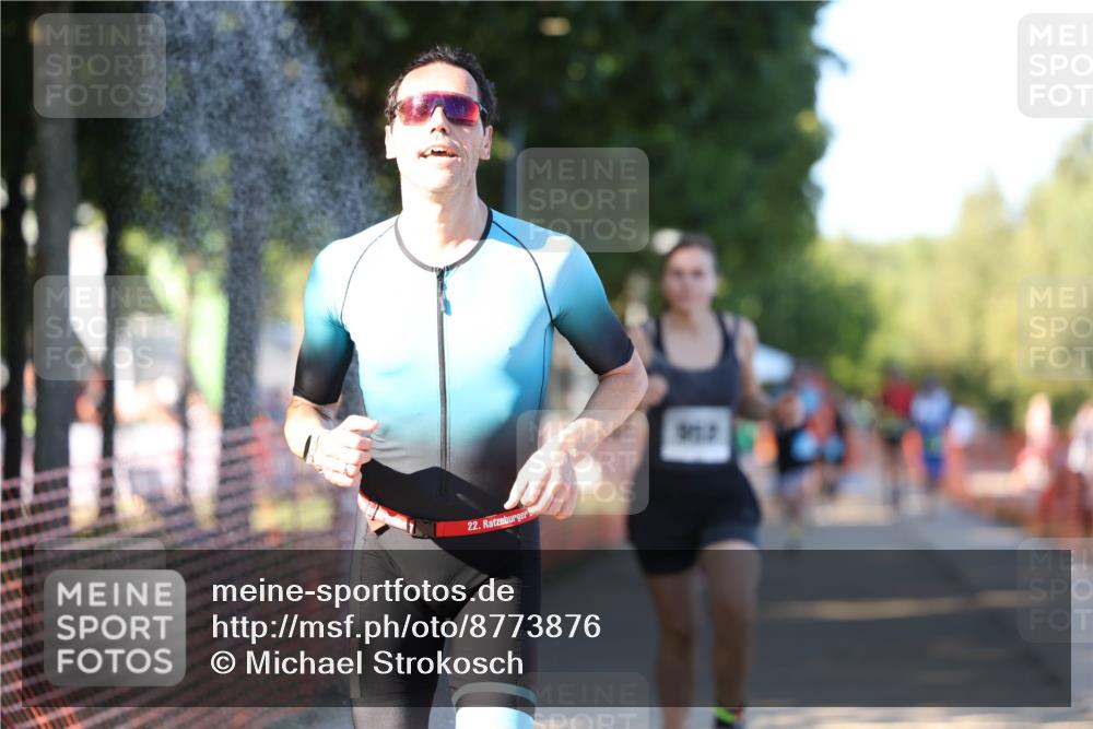 07.09.2025 - 19. Norderstedt Triathlon Michael Strokosch http://msf.ph/oto/8773876 07.09.2025 16:38:38 Laufen 883, 933, 952, 1044, 1625 meine-sportfotos.de