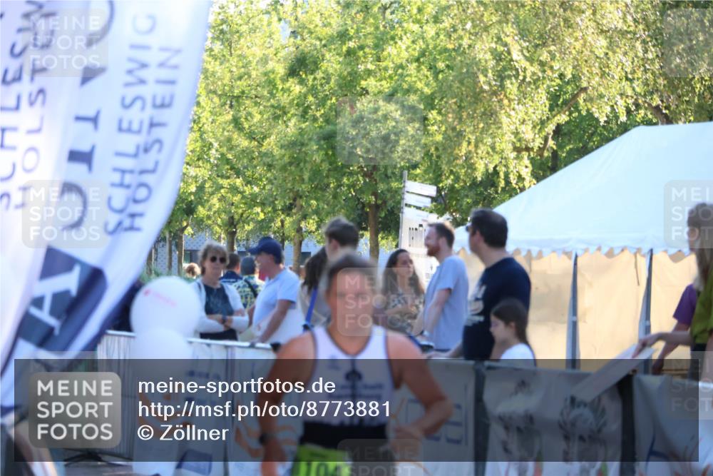 07.09.2025 - 19. Norderstedt Triathlon Zöllner http://msf.ph/oto/8773881 07.09.2025 16:54:30 Ziel 1083, 1104 meine-sportfotos.de