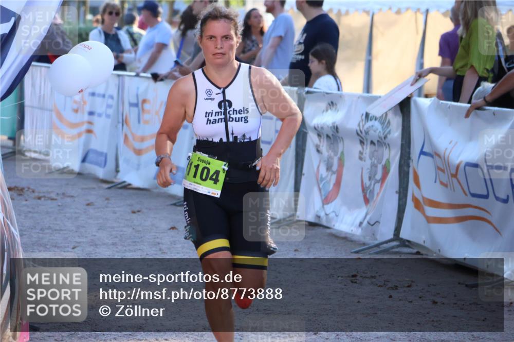 07.09.2025 - 19. Norderstedt Triathlon Zöllner http://msf.ph/oto/8773888 07.09.2025 16:54:30 Ziel 1083, 1104 meine-sportfotos.de