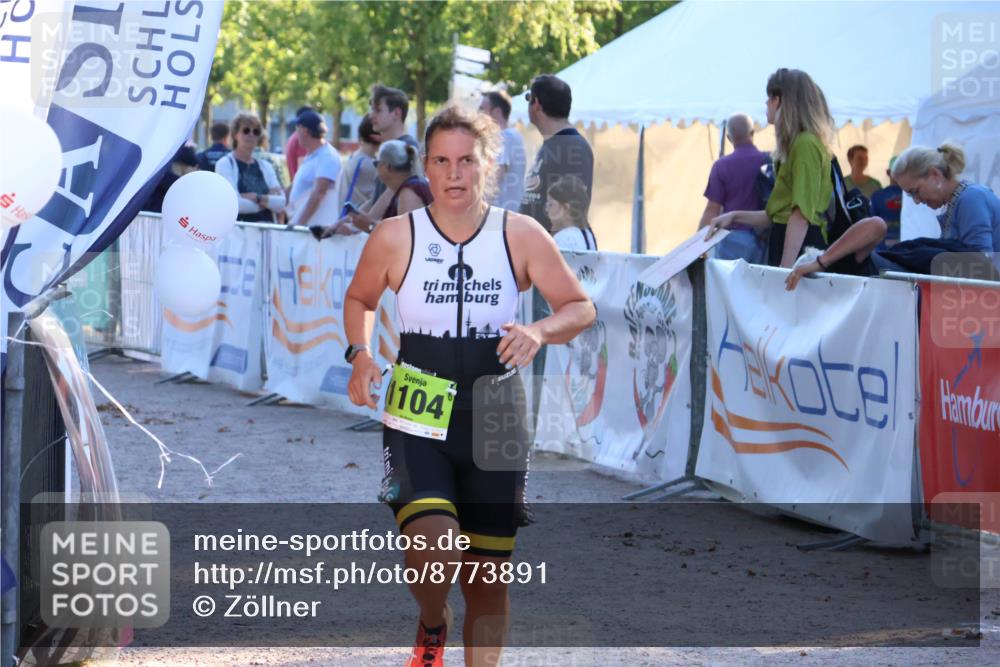 07.09.2025 - 19. Norderstedt Triathlon Zöllner http://msf.ph/oto/8773891 07.09.2025 16:54:30 Ziel 1083, 1104 meine-sportfotos.de