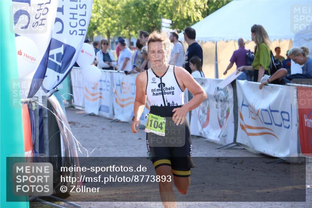 07.09.2025 - 19. Norderstedt Triathlon Zöllner http://msf.ph/oto/8773893 07.09.2025 16:54:31 Ziel 1104 meine-sportfotos.de