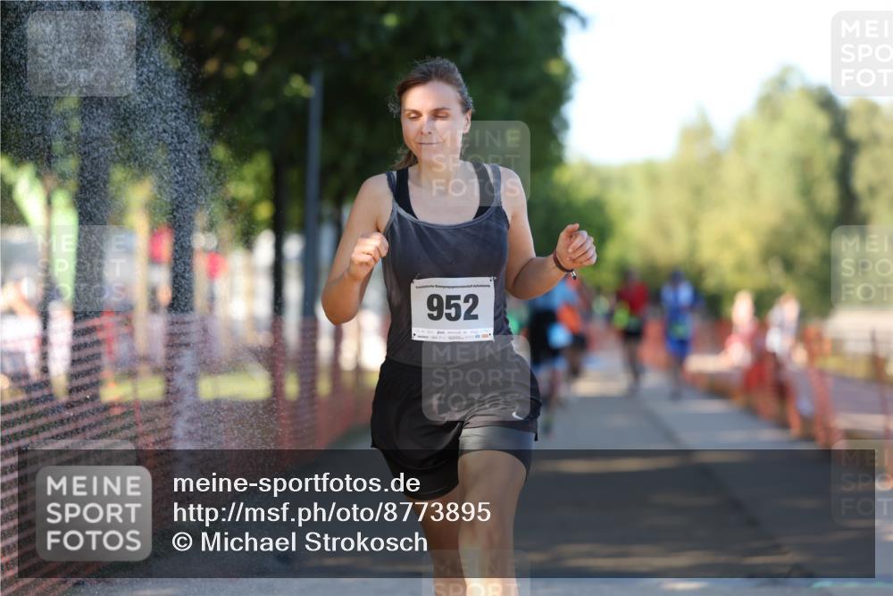 07.09.2025 - 19. Norderstedt Triathlon Michael Strokosch http://msf.ph/oto/8773895 07.09.2025 16:38:39 Laufen 883, 933, 952, 1044, 1625 meine-sportfotos.de