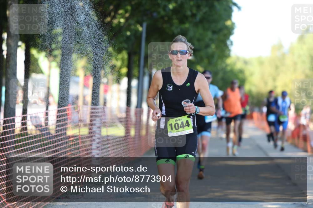 07.09.2025 - 19. Norderstedt Triathlon Michael Strokosch http://msf.ph/oto/8773904 07.09.2025 16:38:42 Laufen 883, 929, 933, 952, 1044, 1562, 1585 meine-sportfotos.de