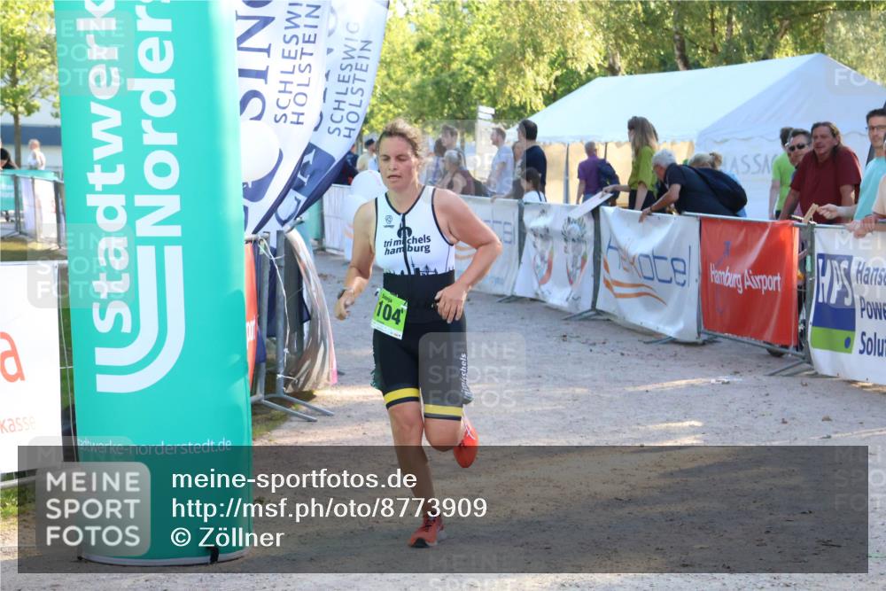 07.09.2025 - 19. Norderstedt Triathlon Zöllner http://msf.ph/oto/8773909 07.09.2025 16:54:31 Ziel 1104 meine-sportfotos.de