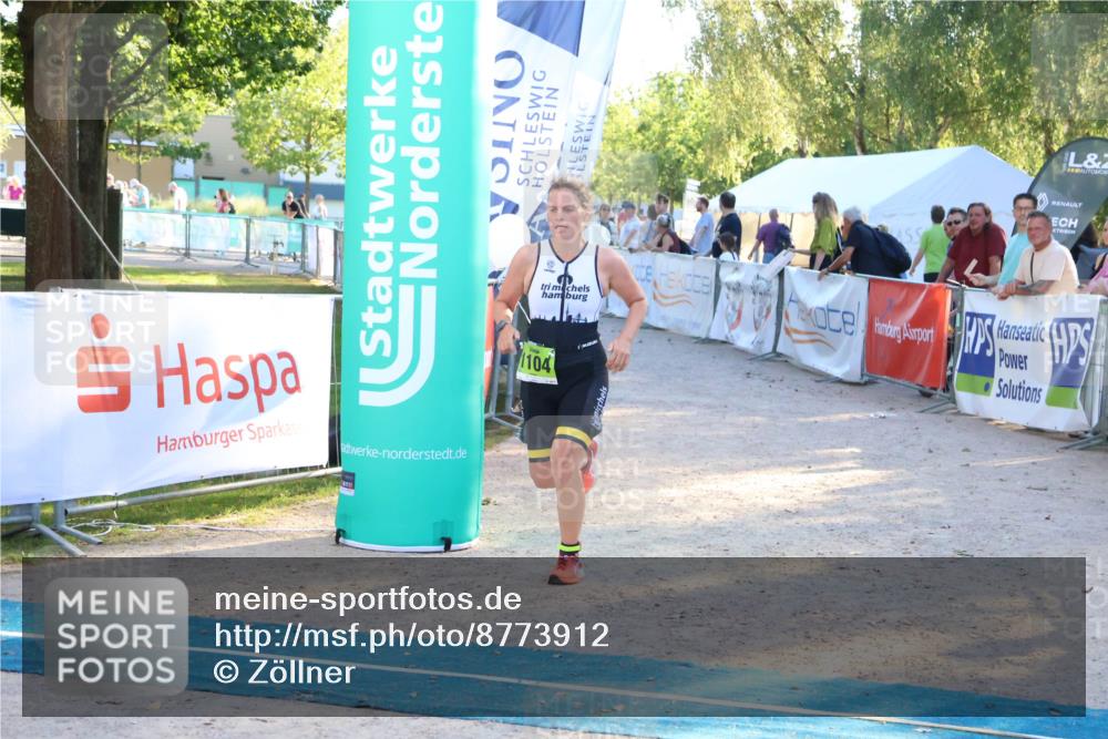 07.09.2025 - 19. Norderstedt Triathlon Zöllner http://msf.ph/oto/8773912 07.09.2025 16:54:32 Ziel 1104 meine-sportfotos.de