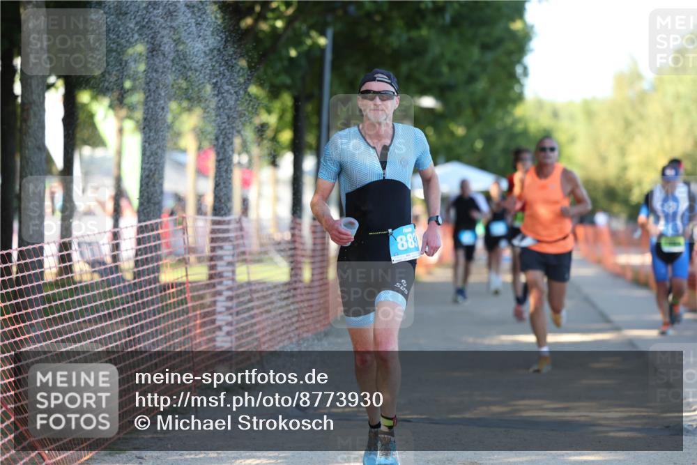 07.09.2025 - 19. Norderstedt Triathlon Michael Strokosch http://msf.ph/oto/8773930 07.09.2025 16:38:44 Laufen 432, 883, 929, 933, 1044, 1562, 1585 meine-sportfotos.de