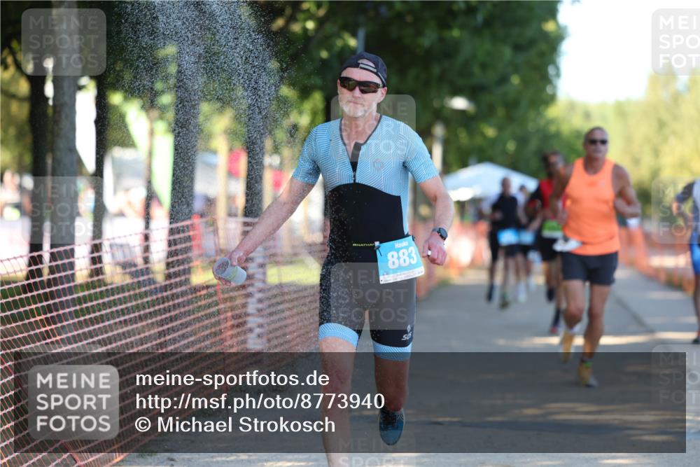 07.09.2025 - 19. Norderstedt Triathlon Michael Strokosch http://msf.ph/oto/8773940 07.09.2025 16:38:45 Laufen 432, 883, 929, 933, 1044, 1475, 1562, 1585 meine-sportfotos.de