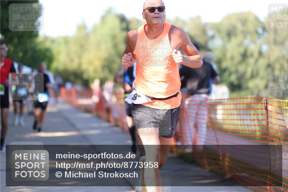 07.09.2025 - 19. Norderstedt Triathlon Michael Strokosch http://msf.ph/oto/8773958 07.09.2025 16:38:47 Laufen 432, 883, 929, 933, 1475, 1562, 1585 meine-sportfotos.de