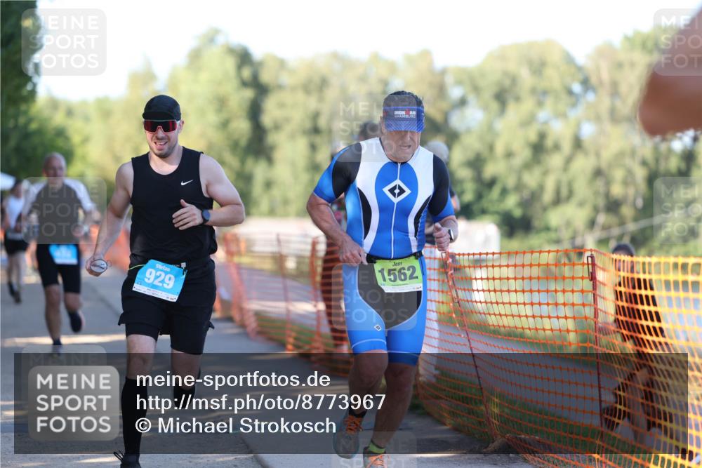 07.09.2025 - 19. Norderstedt Triathlon Michael Strokosch http://msf.ph/oto/8773967 07.09.2025 16:38:48 Laufen 432, 883, 929, 933, 1475, 1562, 1585 meine-sportfotos.de