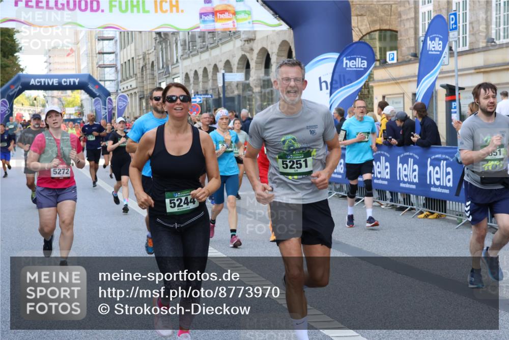 07.09.2025 - BARMER Alsterlauf Strokosch-Dieckow http://msf.ph/oto/8773970 07.09.2025 10:08:59 Ziel 2793, 3007, 3254, 3318, 3340, 3341, 3342, 3603, 3674, 3825, 4296, 4311, 4377, 4421, 4435, 4863, 5131, 5188, 5263, 6184, 8289, 8365 meine-sportfotos.de