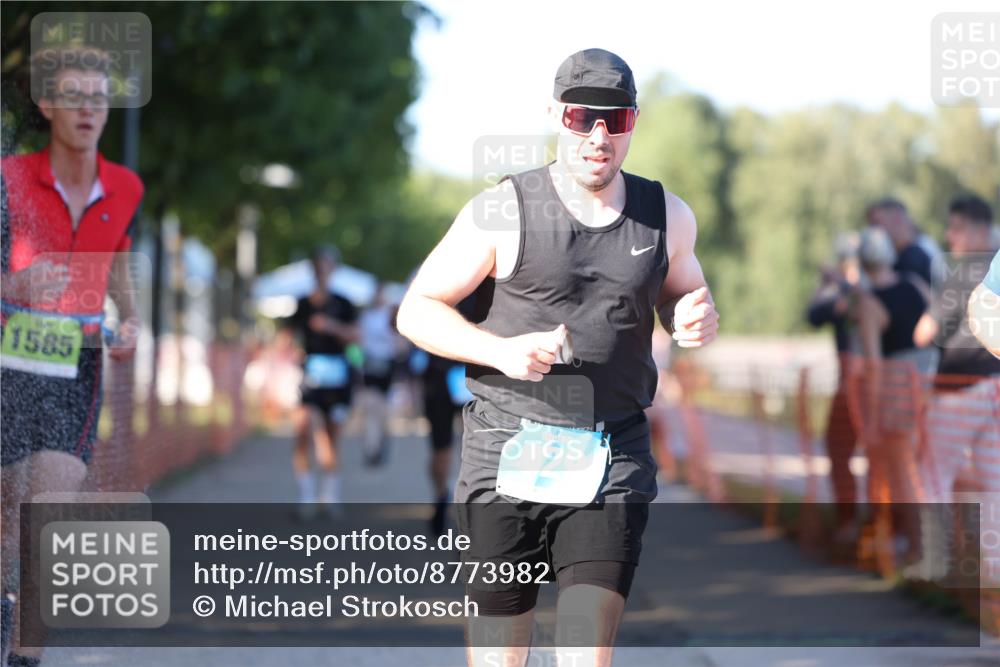 07.09.2025 - 19. Norderstedt Triathlon Michael Strokosch http://msf.ph/oto/8773982 07.09.2025 16:38:49 Laufen 432, 929, 933, 957, 1475, 1562, 1585 meine-sportfotos.de