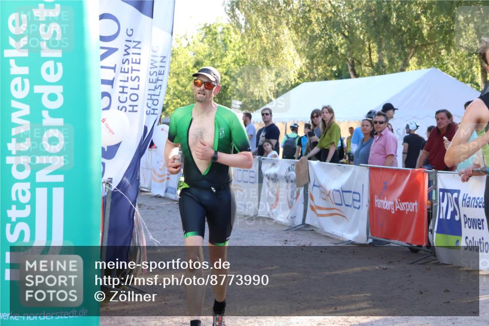 07.09.2025 - 19. Norderstedt Triathlon Zöllner http://msf.ph/oto/8773990 07.09.2025 16:55:08 Ziel 913, 1494 meine-sportfotos.de