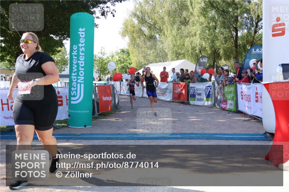 07.09.2025 - 19. Norderstedt Triathlon Zöllner http://msf.ph/oto/8774014 07.09.2025 10:59:41 Ziel 64, 83, 1113 meine-sportfotos.de