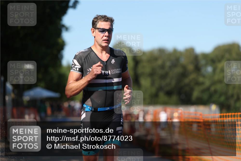 07.09.2025 - 19. Norderstedt Triathlon Michael Strokosch http://msf.ph/oto/8774023 07.09.2025 15:41:40 Laufen 474, 1414, 1484 meine-sportfotos.de