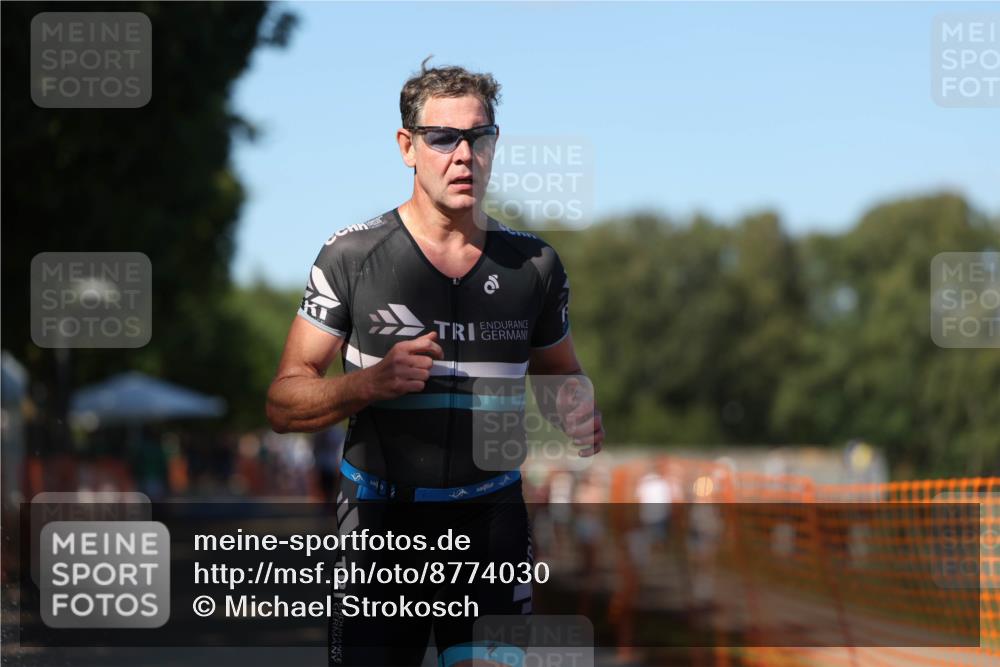 07.09.2025 - 19. Norderstedt Triathlon Michael Strokosch http://msf.ph/oto/8774030 07.09.2025 15:41:40 Laufen 474, 1414, 1484 meine-sportfotos.de