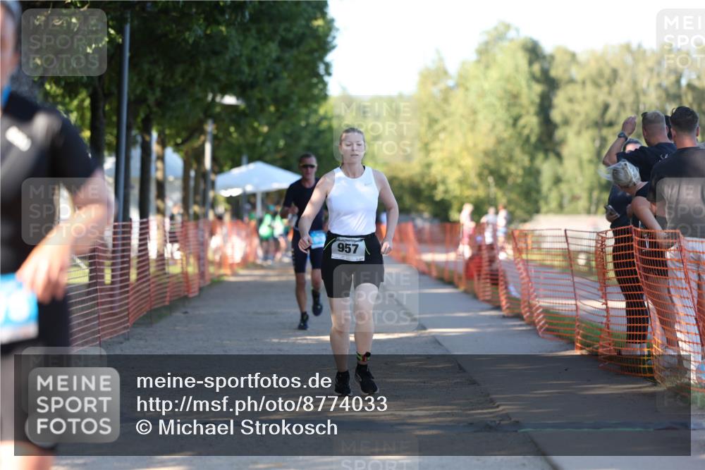 07.09.2025 - 19. Norderstedt Triathlon Michael Strokosch http://msf.ph/oto/8774033 07.09.2025 16:38:55 Laufen 416, 432, 909, 957, 1475 meine-sportfotos.de