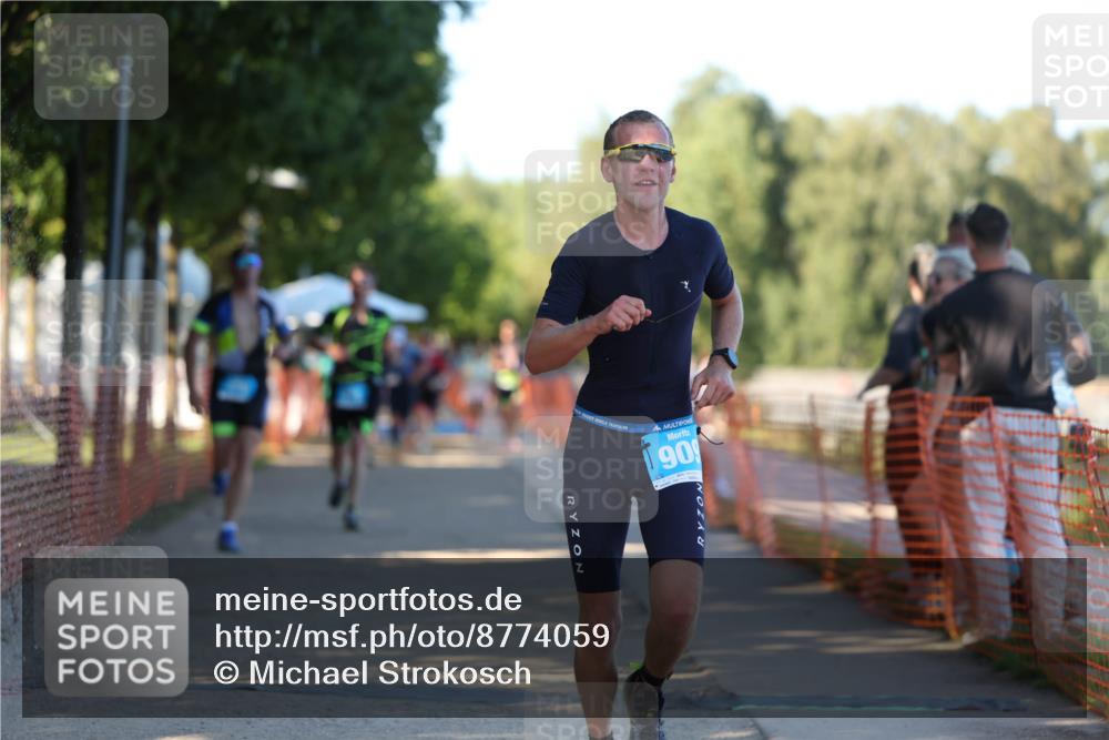 07.09.2025 - 19. Norderstedt Triathlon Michael Strokosch http://msf.ph/oto/8774059 07.09.2025 16:38:59 Laufen 416, 909, 915, 957 meine-sportfotos.de