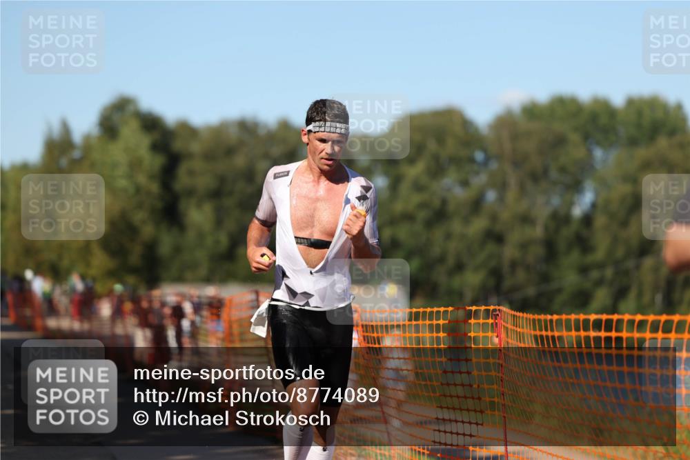 07.09.2025 - 19. Norderstedt Triathlon Michael Strokosch http://msf.ph/oto/8774089 07.09.2025 15:41:50 Laufen 1414, 1501 meine-sportfotos.de