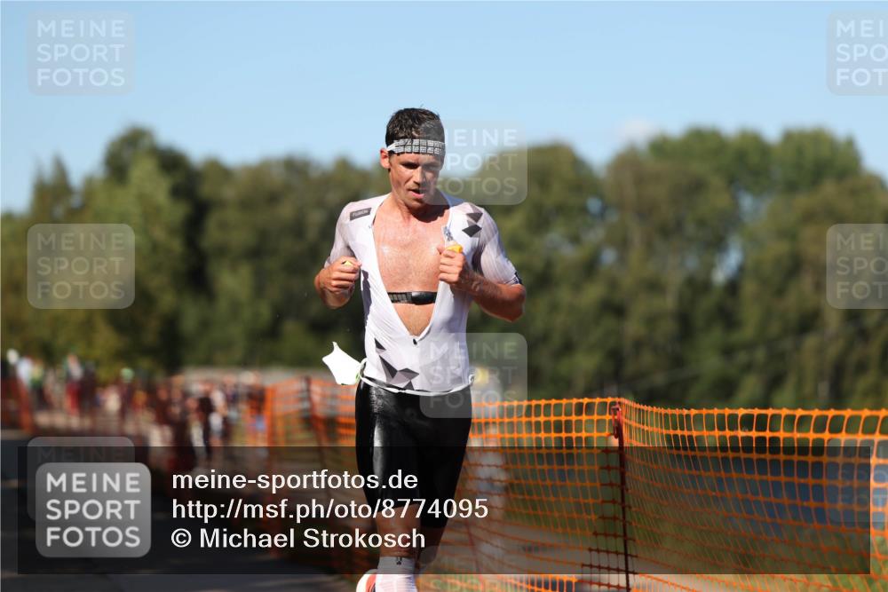 07.09.2025 - 19. Norderstedt Triathlon Michael Strokosch http://msf.ph/oto/8774095 07.09.2025 15:41:50 Laufen 1414, 1501 meine-sportfotos.de