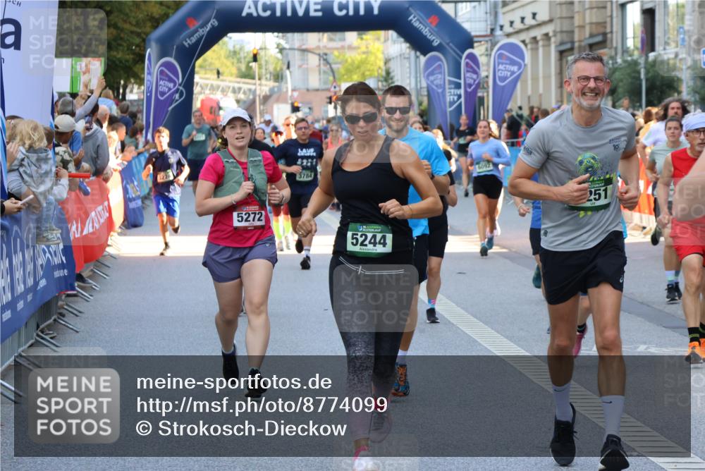 07.09.2025 - BARMER Alsterlauf Strokosch-Dieckow http://msf.ph/oto/8774099 07.09.2025 10:08:56 Ziel 2793, 3007, 3254, 3318, 3340, 3341, 3342, 3603, 3674, 3795, 3825, 4311, 4377, 4421, 4567, 4863, 4952, 5188, 5255, 5263, 6081, 6083, 6184, 6260, 8289, 8365 meine-sportfotos.de