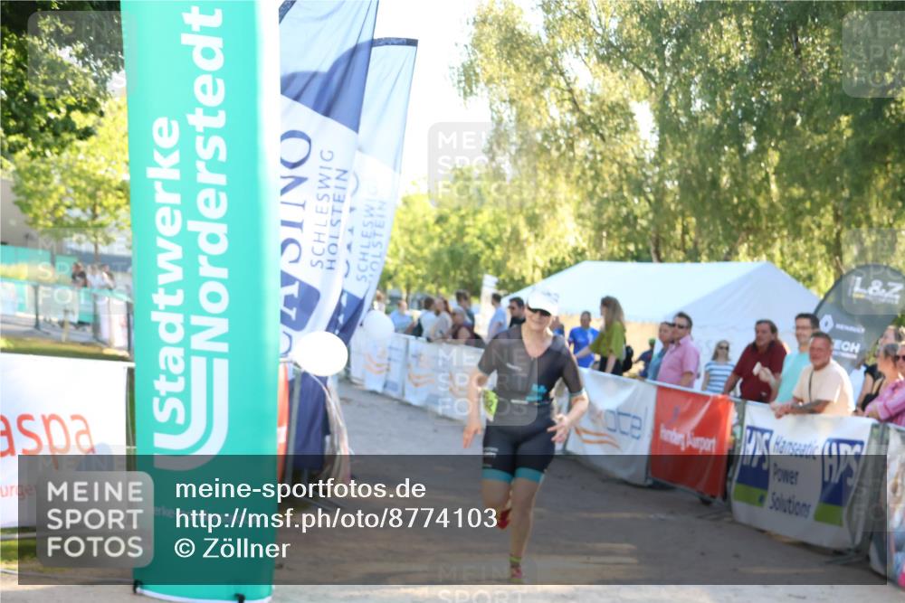 07.09.2025 - 19. Norderstedt Triathlon Zöllner http://msf.ph/oto/8774103 07.09.2025 16:55:40 Ziel 1102 meine-sportfotos.de