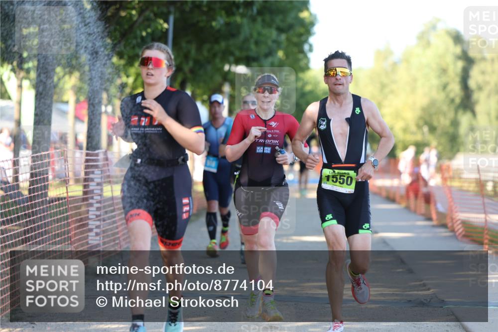 07.09.2025 - 19. Norderstedt Triathlon Michael Strokosch http://msf.ph/oto/8774104 07.09.2025 16:39:10 Laufen 916, 944, 1060, 1067, 1073, 1105, 1550 meine-sportfotos.de