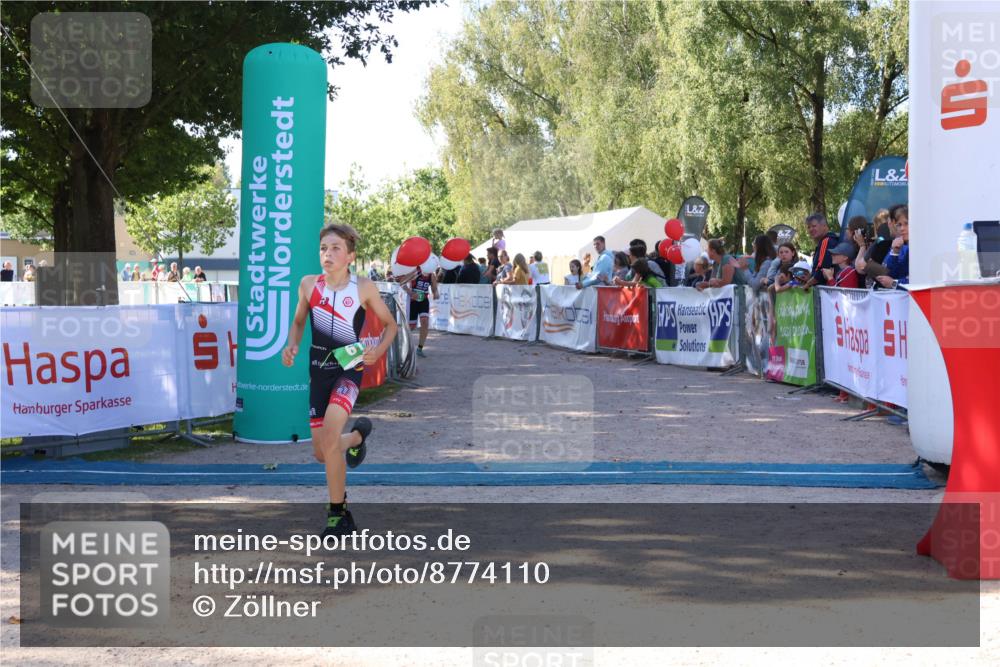 07.09.2025 - 19. Norderstedt Triathlon Zöllner http://msf.ph/oto/8774110 07.09.2025 11:00:14 Ziel 61, 681, 691 meine-sportfotos.de