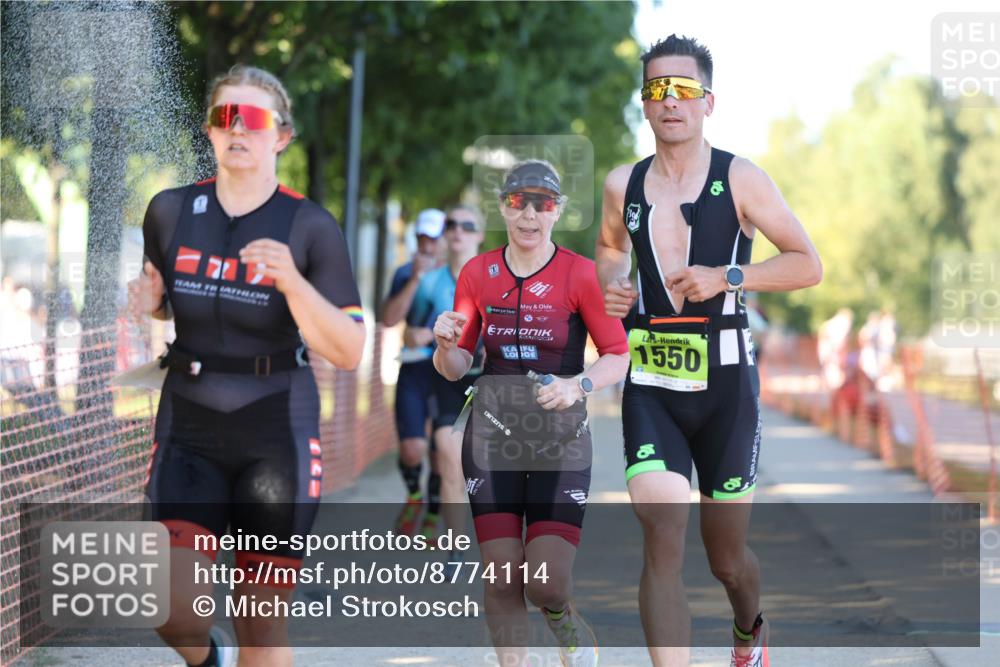 07.09.2025 - 19. Norderstedt Triathlon Michael Strokosch http://msf.ph/oto/8774114 07.09.2025 16:39:10 Laufen 916, 944, 1060, 1067, 1073, 1105, 1550 meine-sportfotos.de