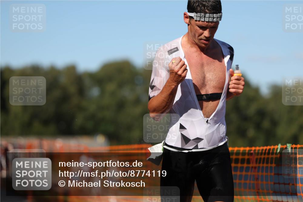 07.09.2025 - 19. Norderstedt Triathlon Michael Strokosch http://msf.ph/oto/8774119 07.09.2025 15:41:51 Laufen 1414, 1501 meine-sportfotos.de
