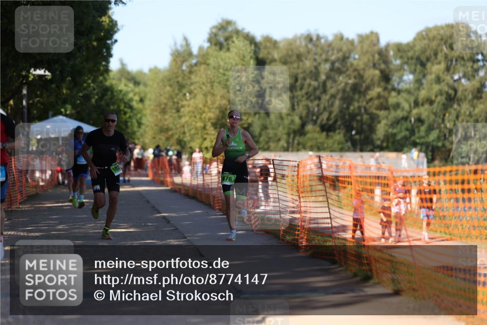 07.09.2025 - 19. Norderstedt Triathlon Michael Strokosch http://msf.ph/oto/8774147 07.09.2025 15:42:05 Laufen 374, 476 meine-sportfotos.de