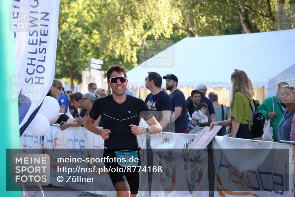 07.09.2025 - 19. Norderstedt Triathlon Zöllner http://msf.ph/oto/8774168 07.09.2025 16:56:11 Ziel 930 meine-sportfotos.de