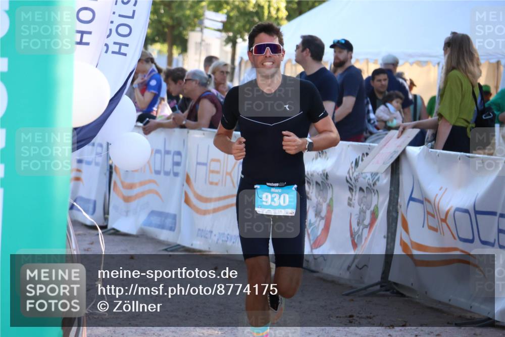 07.09.2025 - 19. Norderstedt Triathlon Zöllner http://msf.ph/oto/8774175 07.09.2025 16:56:12 Ziel 930 meine-sportfotos.de