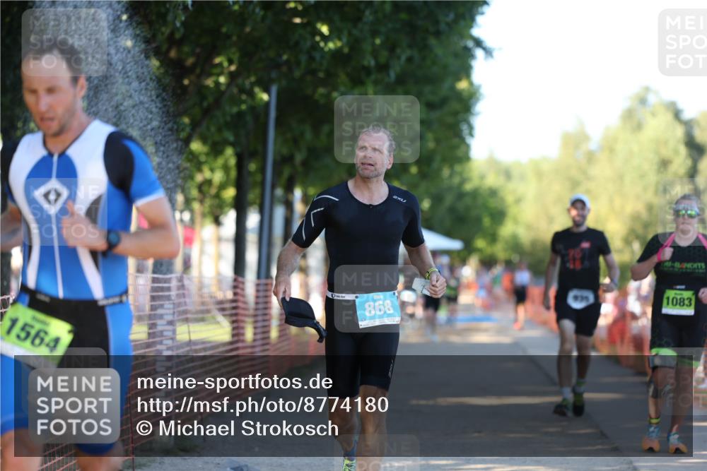 07.09.2025 - 19. Norderstedt Triathlon Michael Strokosch http://msf.ph/oto/8774180 07.09.2025 16:39:21 Laufen 868, 935, 944, 1083, 1564 meine-sportfotos.de