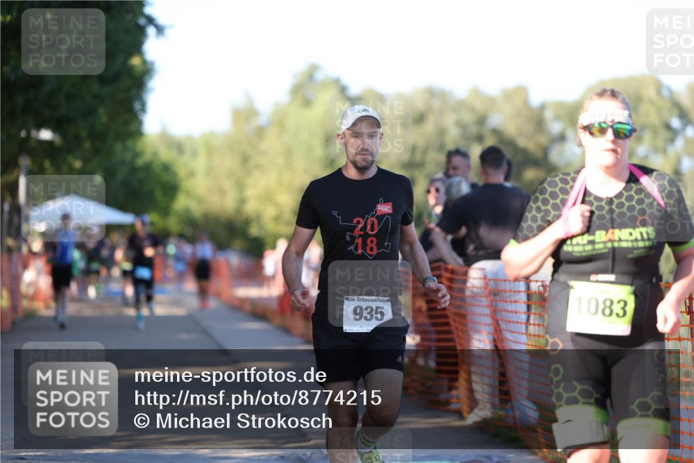 07.09.2025 - 19. Norderstedt Triathlon Michael Strokosch http://msf.ph/oto/8774215 07.09.2025 16:39:24 Laufen 868, 935, 1083, 1458, 1564, 1567 meine-sportfotos.de