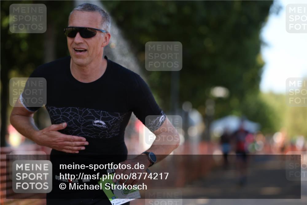 07.09.2025 - 19. Norderstedt Triathlon Michael Strokosch http://msf.ph/oto/8774217 07.09.2025 15:42:09 Laufen 374, 476, 987, 1447 meine-sportfotos.de