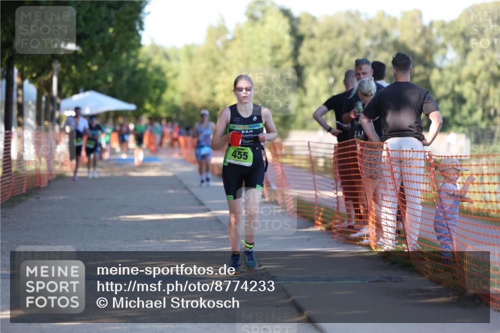 07.09.2025 - 19. Norderstedt Triathlon Michael Strokosch http://msf.ph/oto/8774233 07.09.2025 16:39:39 Laufen 455, 1104, 1604 meine-sportfotos.de