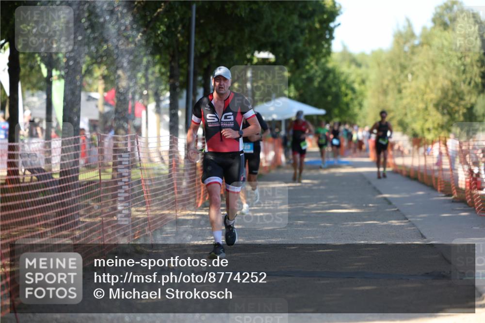 07.09.2025 - 19. Norderstedt Triathlon Michael Strokosch http://msf.ph/oto/8774252 07.09.2025 15:42:14 Laufen 428, 987, 1447 meine-sportfotos.de
