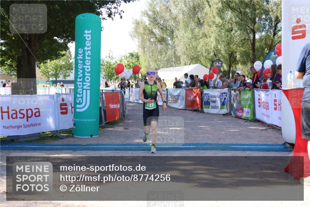 07.09.2025 - 19. Norderstedt Triathlon Zöllner http://msf.ph/oto/8774256 07.09.2025 11:01:09 Ziel 62, 127 meine-sportfotos.de
