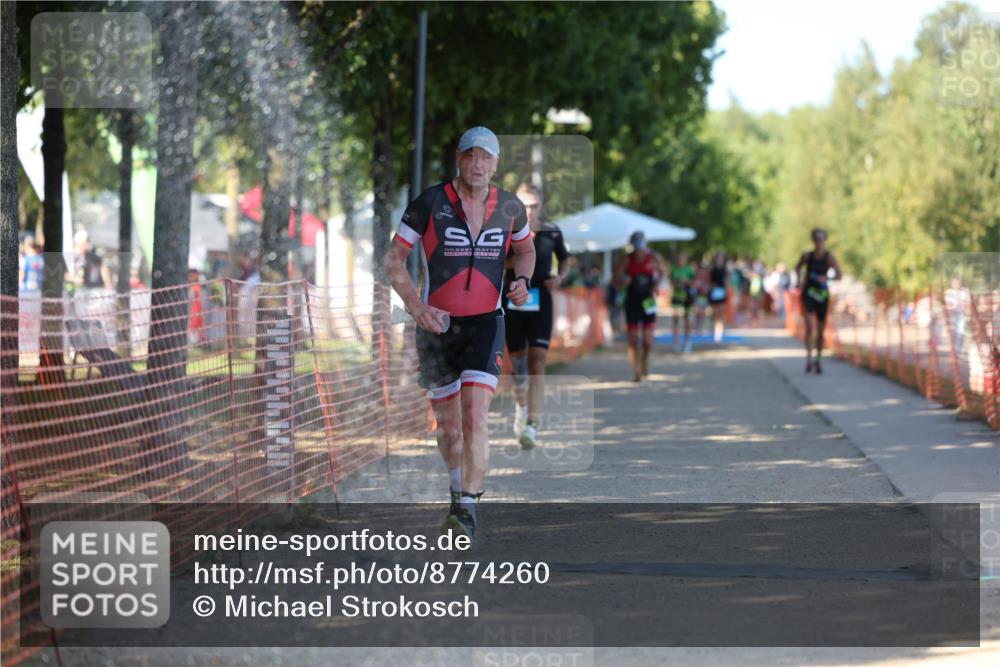 07.09.2025 - 19. Norderstedt Triathlon Michael Strokosch http://msf.ph/oto/8774260 07.09.2025 15:42:14 Laufen 428, 987, 1447 meine-sportfotos.de