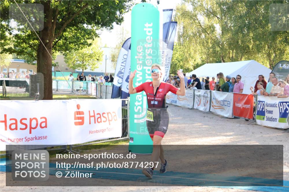 07.09.2025 - 19. Norderstedt Triathlon Zöllner http://msf.ph/oto/8774297 07.09.2025 16:56:41 Ziel 1066 meine-sportfotos.de
