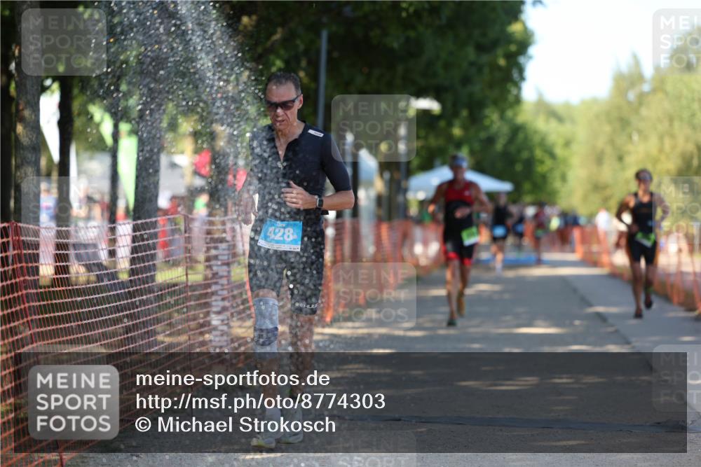 07.09.2025 - 19. Norderstedt Triathlon Michael Strokosch http://msf.ph/oto/8774303 07.09.2025 15:42:19 Laufen 428, 458, 987 meine-sportfotos.de
