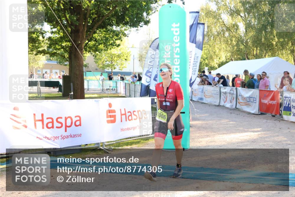 07.09.2025 - 19. Norderstedt Triathlon Zöllner http://msf.ph/oto/8774305 07.09.2025 16:56:41 Ziel 1066 meine-sportfotos.de