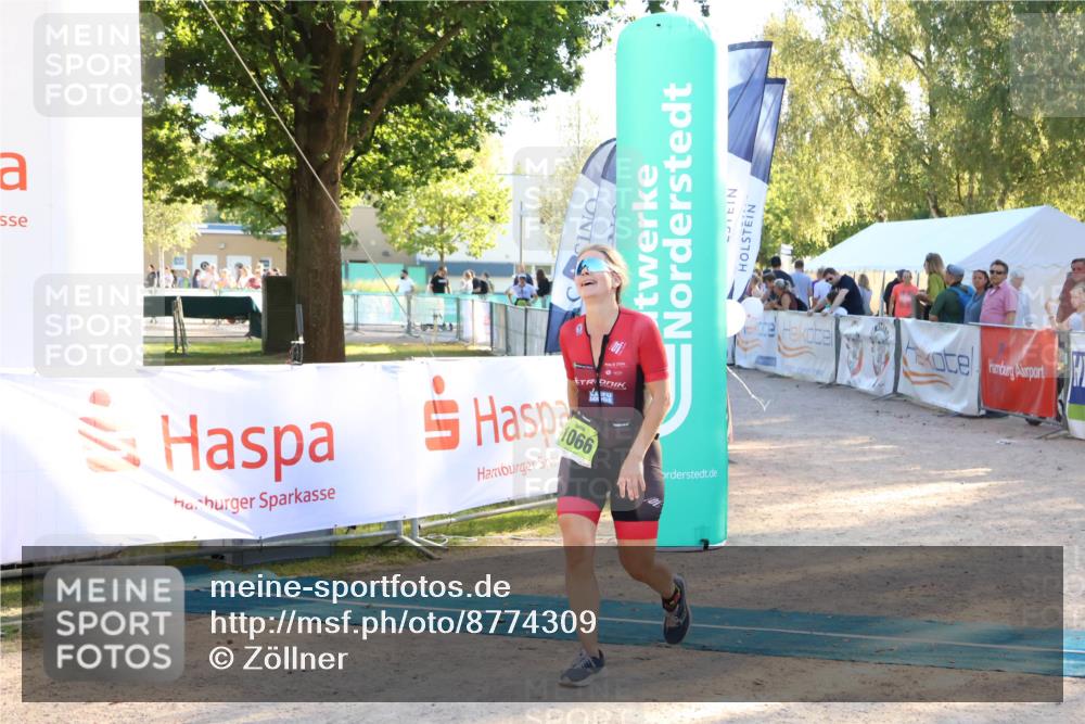 07.09.2025 - 19. Norderstedt Triathlon Zöllner http://msf.ph/oto/8774309 07.09.2025 16:56:42 Ziel 1066 meine-sportfotos.de