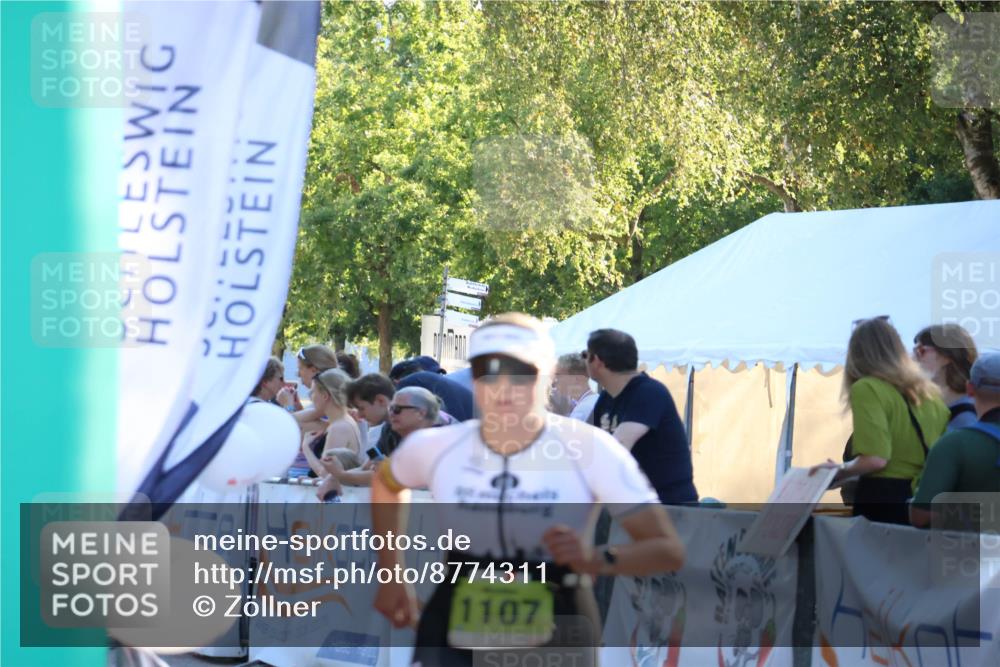 07.09.2025 - 19. Norderstedt Triathlon Zöllner http://msf.ph/oto/8774311 07.09.2025 16:56:50 Ziel 1107 meine-sportfotos.de