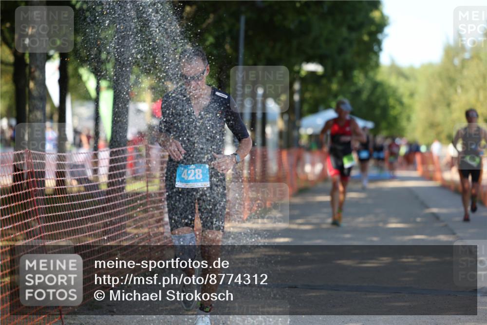 07.09.2025 - 19. Norderstedt Triathlon Michael Strokosch http://msf.ph/oto/8774312 07.09.2025 15:42:19 Laufen 428, 458, 987 meine-sportfotos.de