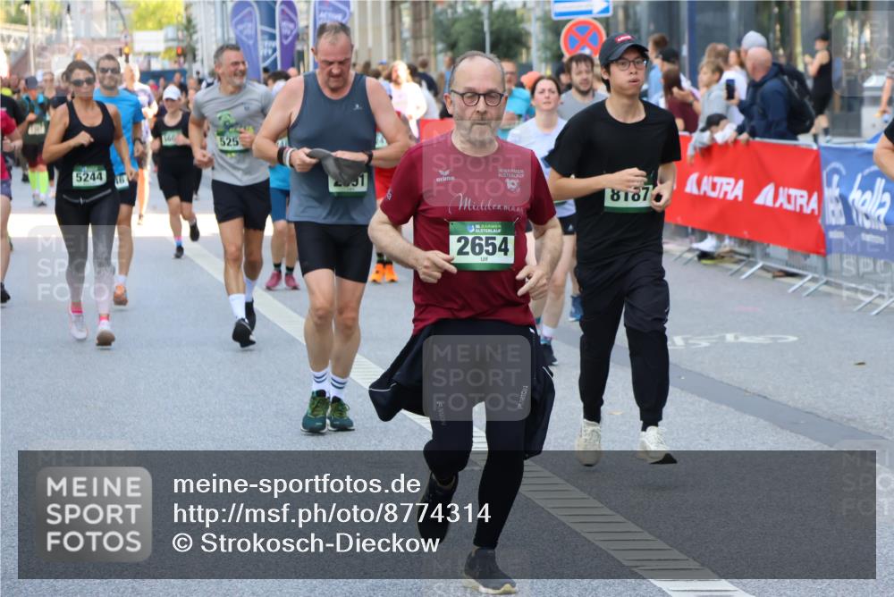 07.09.2025 - BARMER Alsterlauf Strokosch-Dieckow http://msf.ph/oto/8774314 07.09.2025 10:08:53 Ziel 2489, 2793, 3007, 3254, 3318, 3340, 3341, 3342, 3603, 3674, 3795, 3825, 4311, 4377, 4421, 4567, 4568, 4863, 4952, 5188, 5255, 5263, 5883, 6081, 6083, 6184, 6196, 6260, 8289, 8365 meine-sportfotos.de